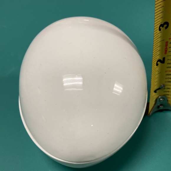 Golden Crown E&R Hand Painted Ceramic Flowers Nested in an Egg - Picture 7 of 9